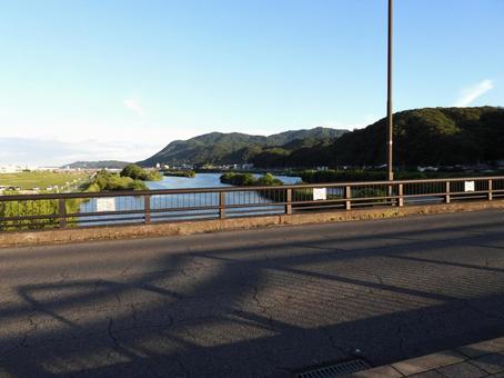 法音寺橋から見た芦田川 法音寺橋から見た芦田川の写真