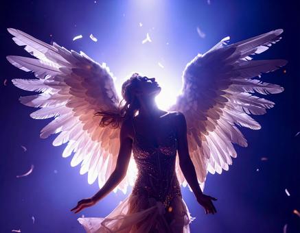 光に包まれた天使のシルエット 光に包まれた天使のシルエットの写真