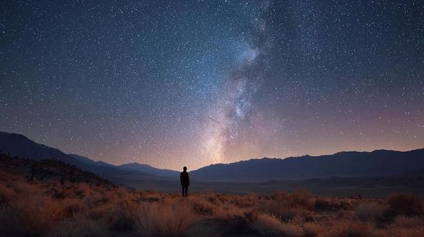 A night view of the vast desert with the Milky Way shining under the starry sky, desert, starry sky, milky way, JPG