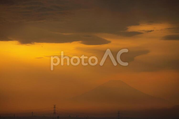 夕暮れの富士山 夕暮れ,夕焼け,茜色の写真素材