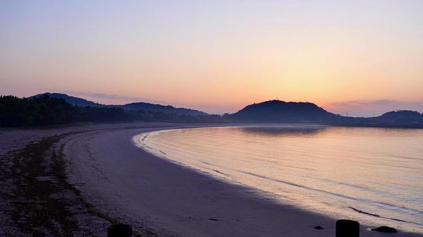 Tsutsukihama Beach at sunrise in Iki City, Nagasaki Prefecture, JPG