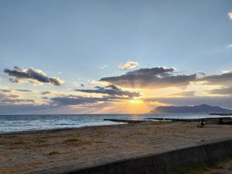 函館の夕日と海 函館,風景,北海道の写真素材