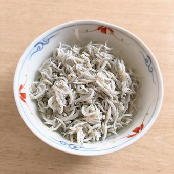 釜揚げしらす(2) 釜揚げしらす(2) 釜揚げしらす,しらす,魚の写真素材