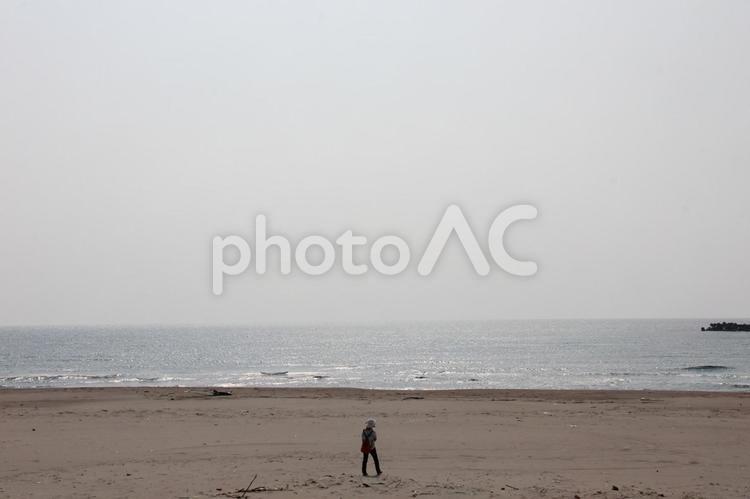 海　砂浜　砂あそび　こども　家族 海,砂浜,砂あそびの写真素材