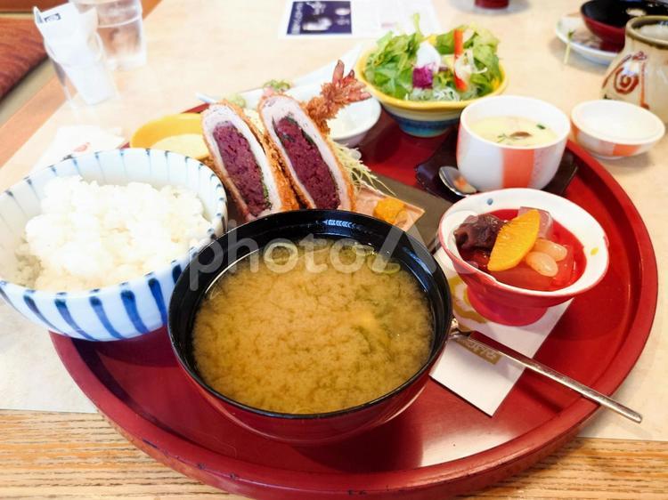 梅しそとんかつセット とんかつ,梅しそとんかつ,豚カツの写真素材