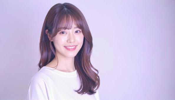 ヘアスタイルモデル：ロングヘアの写真