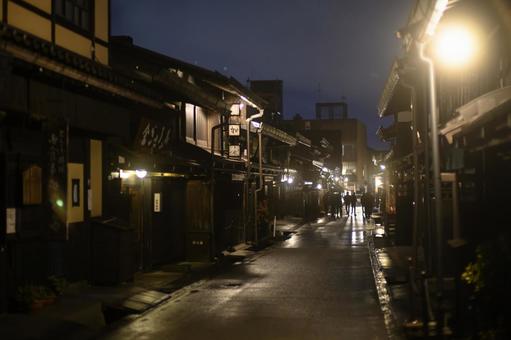 高山市の古い町並み 高山市の古い町並み,高山市,夜の写真素材