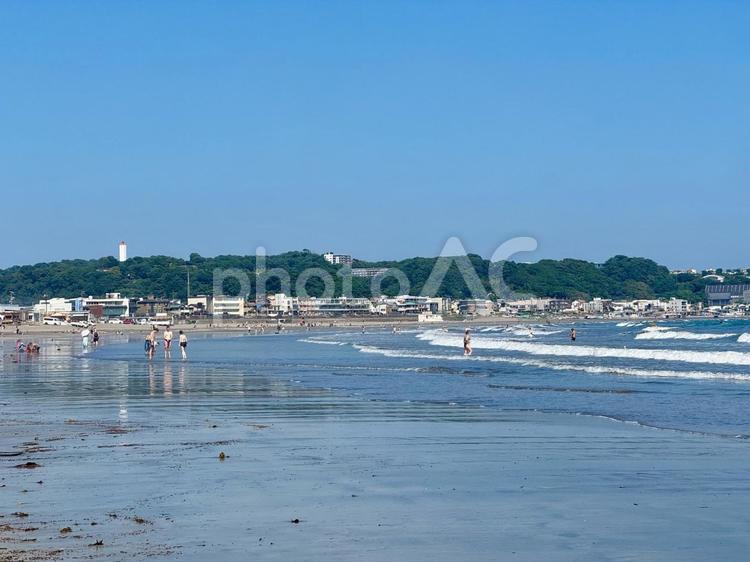 7月の由比ヶ浜　 鎌倉,由比ヶ浜,長谷の写真素材