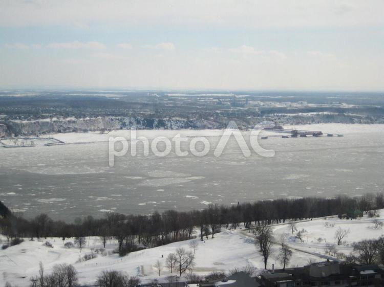 上空から眺めるモントリオールの街並み カナダ,モントリオール,街並みの写真素材
