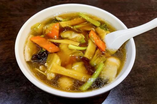 食欲をそそる熱々具沢山のあんかけ中華麺 食欲をそそる熱々具沢山のあんかけ中華麺 あんかけ,野菜,人参の写真素材