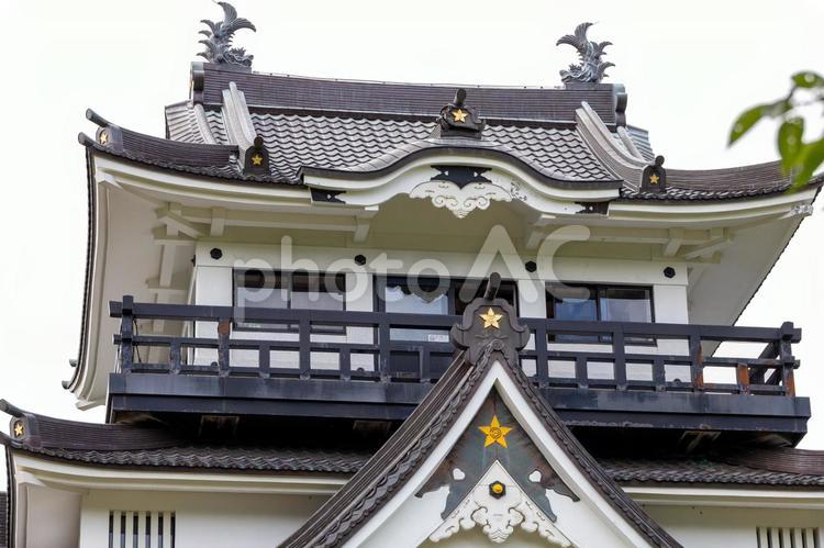 横手公園から見上げた秋田横手城天守閣 横手城,朝倉城,阿櫻城の写真素材