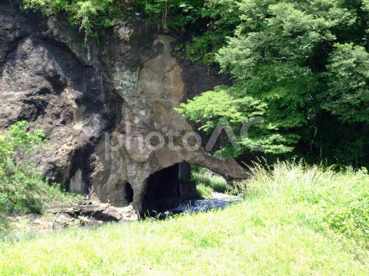 木須川の洞門 トンネル,バイパス,岩の写真素材