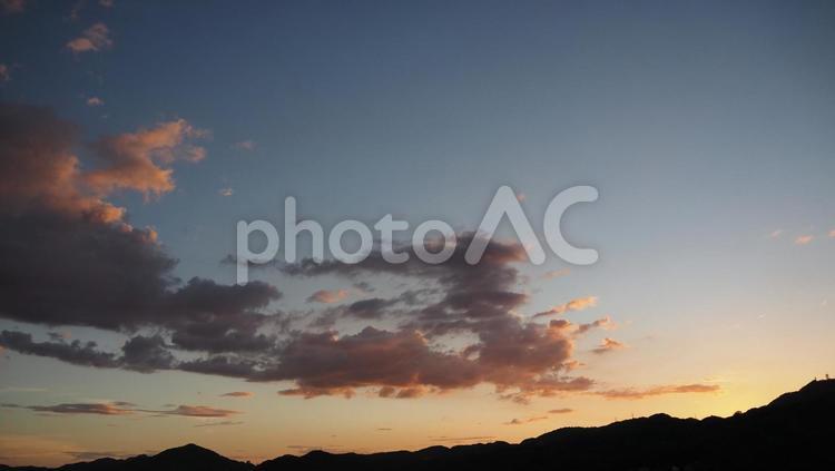夕暮れの空 風景,空,夕焼けの写真素材