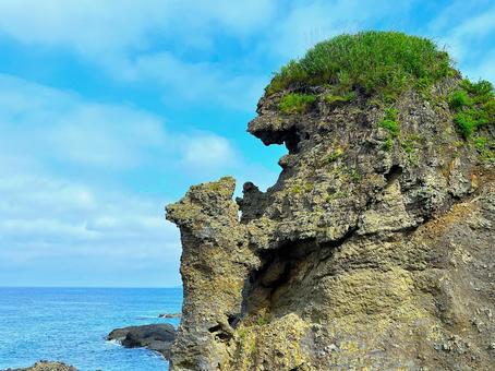 北海道 親子熊岩 北海道 親子熊岩 奇岩,岩,親子熊岩の写真素材