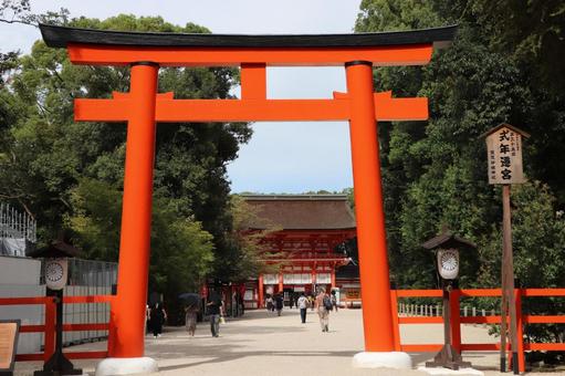 賀茂御祖神社(下鴨神社)南口鳥居 賀茂御祖神社(下鴨神社)南口鳥居の写真