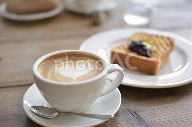 カフェモーニング コーヒー,トースト,カフェの写真素材