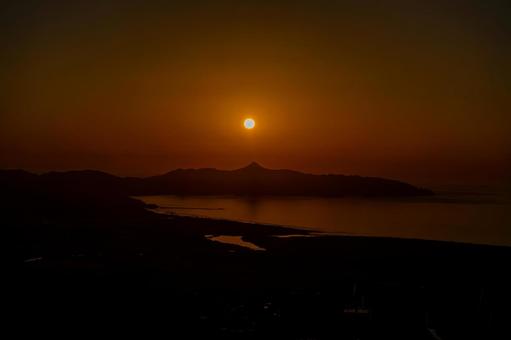 金峰山山頂から見る夕景(南さつま市) 金峰山山頂から見る夕景(南さつま市)の写真