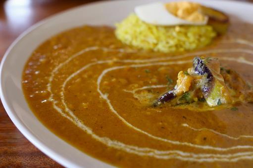 カレー店のナス入りキーマインドカレー カレー店のナス入りキーマインドカレーの写真