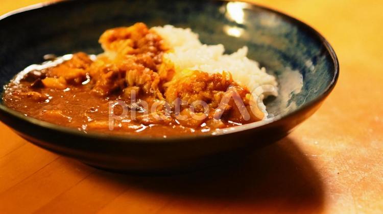 気分はインド！圧力鍋で煮込んだカレー カレー,カレーライス,料理の写真素材