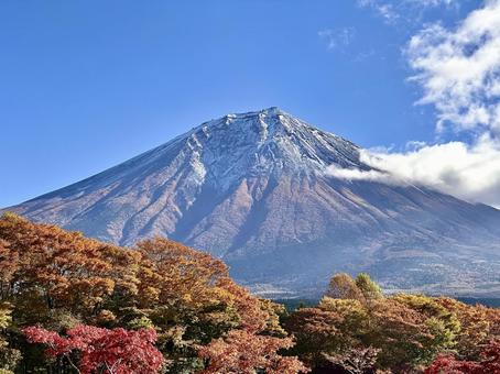 秋のはじまり 富士山,紅葉,秋の写真素材
