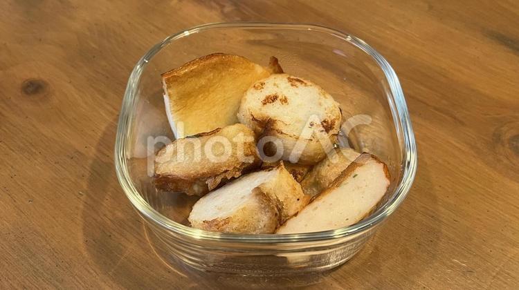 かまぼこ（焼いた状態） かまぼこ,練り物,焼くの写真素材