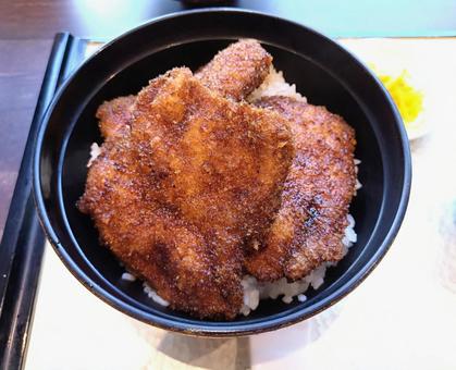 絶品 ソースカツ丼 絶品 ソースカツ丼の写真