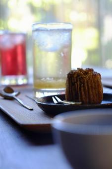 Baked goods and soda_Stylish cafe, JPG