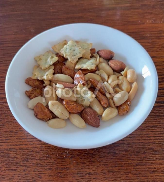 ナッツと小粒あられとのりセサミミックス あられ菓子,ナッツ,小粒あられの写真素材