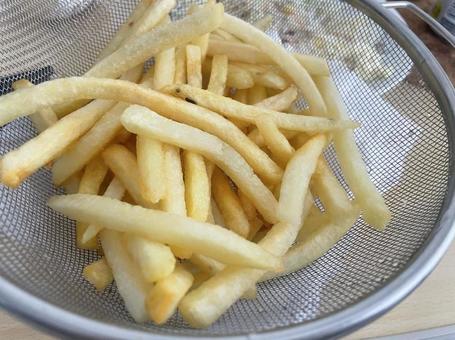 揚げたてのフライドポテト フライドポテト,ポテトフライ,ポテトの写真素材