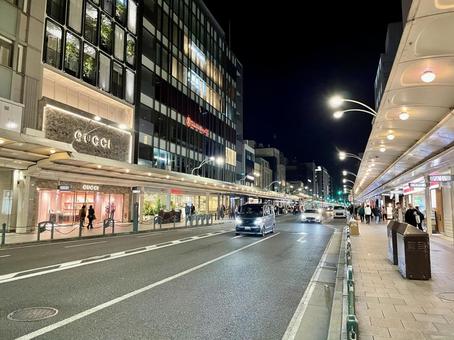 秋の夜の京都四条通 秋の夜の京都四条通 京都市,四条河原町,京都の写真素材