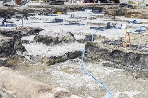 鉄筋コンクリートの建物の基礎工事 鉄筋コンクリートの建物の基礎工事 建設,ビル,基礎の写真素材
