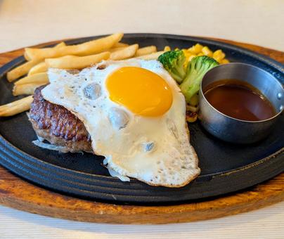 ファミレスのハンバーグ ファミレスのハンバーグ ハンバーグ,ランチ,ディナーの写真素材