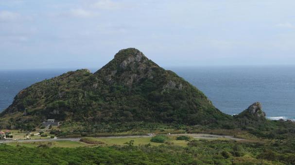 南国の山と海、絶景ロードの写真