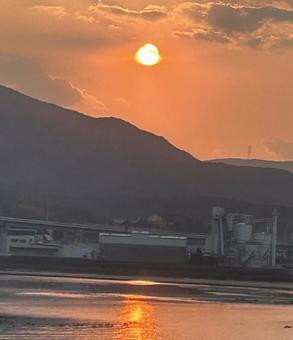 夕陽 風景,山,美しいの写真素材