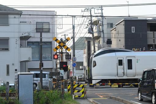 鎌倉(電車区)踏切) 鎌倉(電車区)踏切) 遮断機,鉄道,線路の写真素材