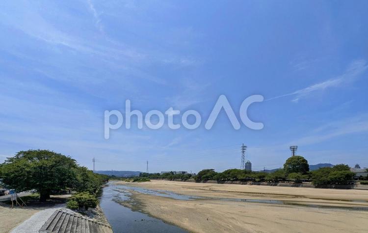 蒼社川-33 蒼社川,今治市,青空の写真素材