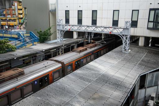 阪急京都線を上から 阪急京都線を上から 阪急京都線,南茨木,車両の写真素材