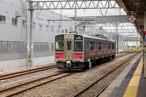 青森駅待避線の701系電車車両 青森駅待避線の701系電車車両 鉄道,青森駅,電車の写真素材