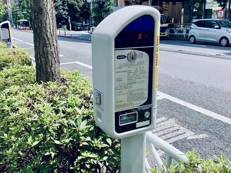 時間制限駐車区間のパーキング・メーター 時間制限駐車区間のパーキング・メーター パーキング・メーター,時間制限駐車区間,時間制限駐車の写真素材