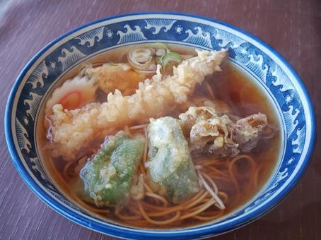 老舗そば屋の「天ぷらそば」 天ぷら,蕎麦,海老天の写真素材