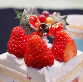クリスマス・苺のショートケーキ（接写） クリスマスケーキ,苺,ショートケーキの写真素材