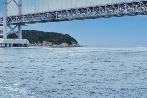 大鳴門橋（鳴門海峡大橋） 大鳴門橋,鳴門海峡大橋,海の写真素材