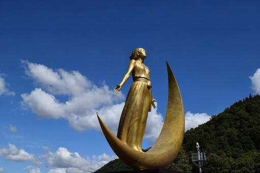 月の女神 ダムの守り神 月の女神,女神,ダムの守り神の写真素材