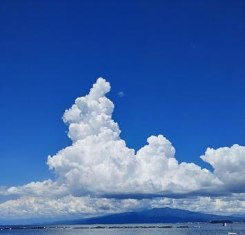 夏の入道雲 雲,入道雲,夏の写真素材