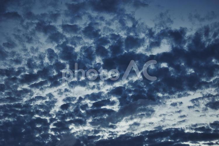 空と雲 空,雲,夏の空の写真素材