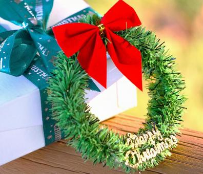 Xmasリースとプレゼント クリスマス,リース,プレゼントの写真素材