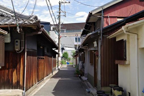 昭和の雰囲気を残す町角 町角,路地,隘路の写真素材