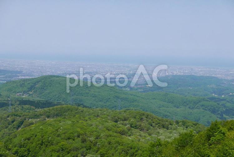 春の医王山からの金沢展望 医王山,展望,市街地の写真素材