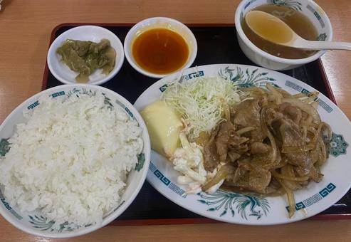 生姜焼き定食 ご飯 中華スープ 生姜焼き定食 ご飯 中華スープの写真
