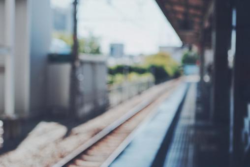 駅のホームぼかし風景 駅のホームぼかし風景の写真